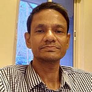 Dr. Maniklal Das